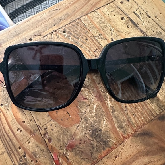 Black Square Sunglasses - Picture 1 of 5